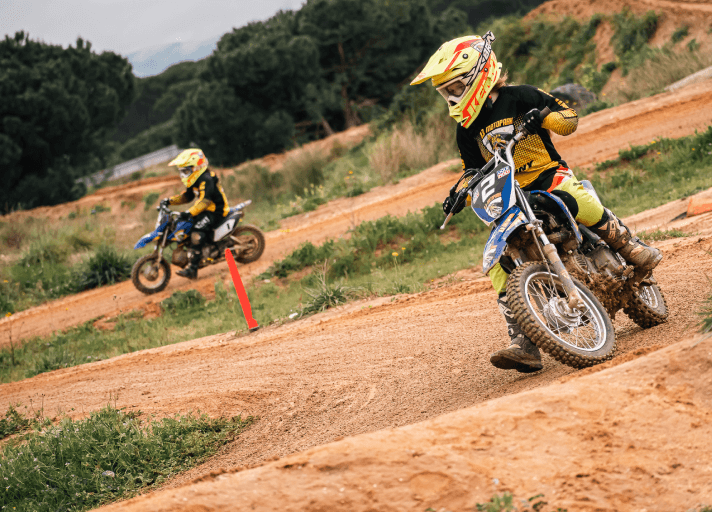 Motocross school facilities with Bruna Antunes